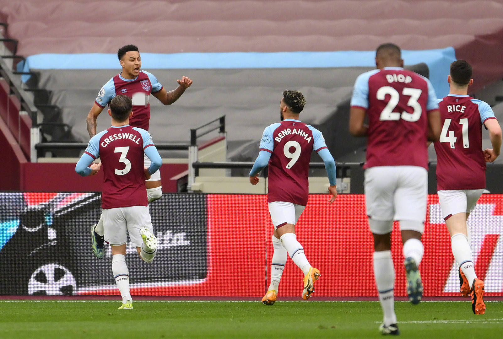 正是这对锋 正是这对锋