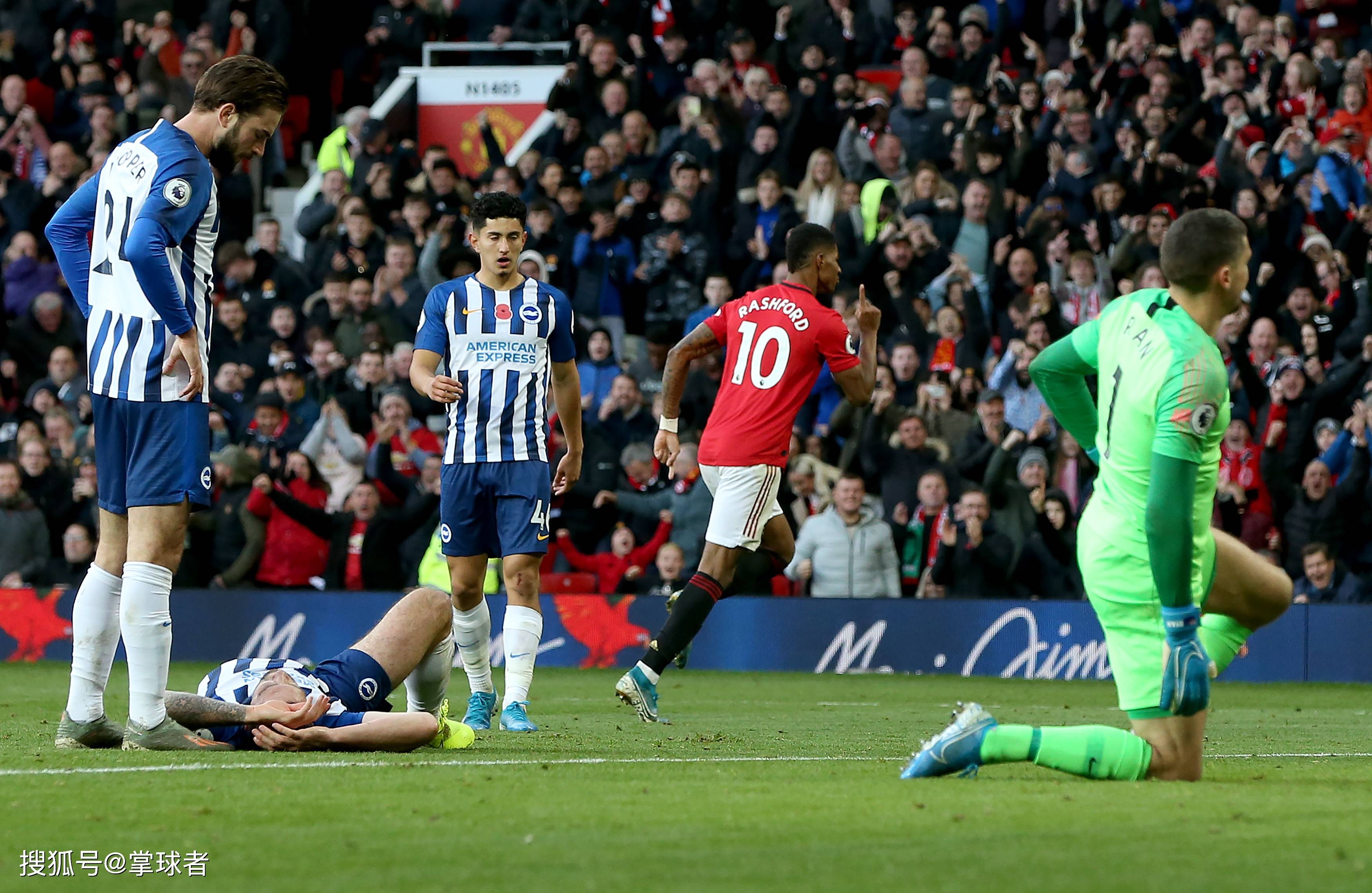 显得犹豫 显得犹豫